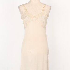Vintage 50s/60s Beige Nylon Lace Full Slip Nightgown
